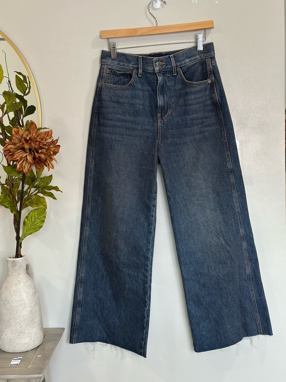 VERONICA BEARD
Taylor Cropped Wide-Leg Jean Equinox Sz 27